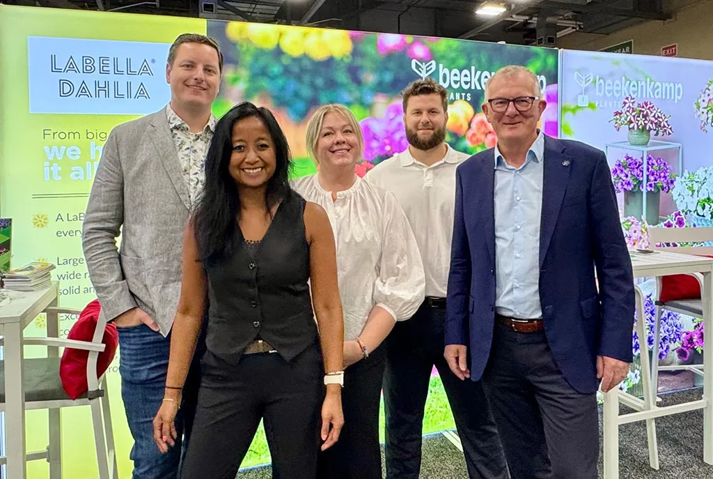 Groepsfoto met collega's van Beekenkamp op Cultivate 2025.